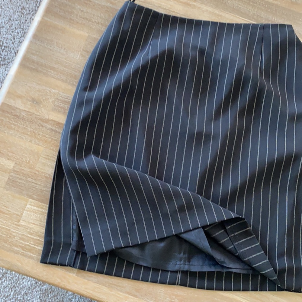2 PC Suit - Picture 6 of 13